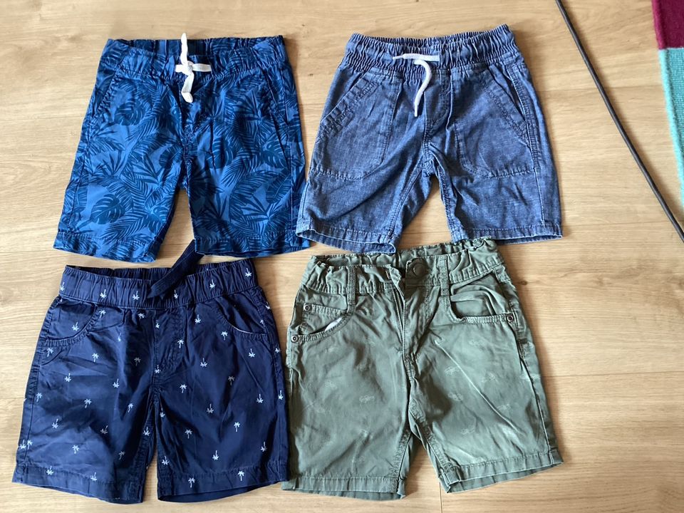Topolino shorts set in Neunburg