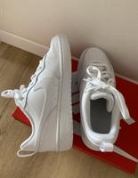 Nike Court Borough Sneaker in weiß - Gr. 38,5 *neu* Bayern - Würzburg Vorschau
