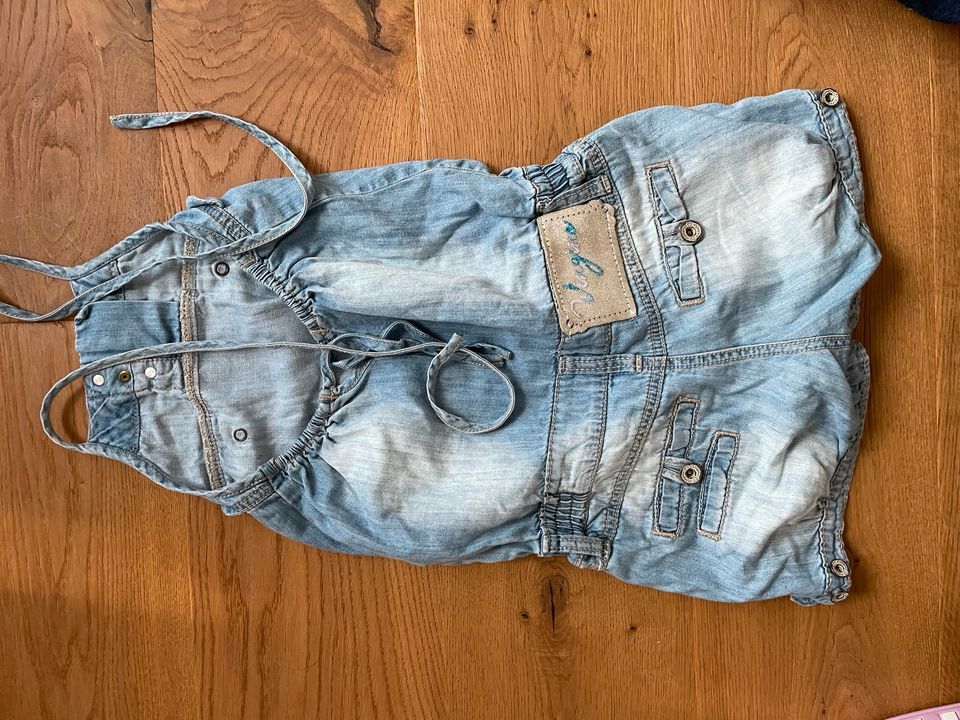 Vingino Jumpsuit lang Shorts kurze Hose Gr.134 in Rutesheim  