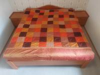 Doppelbett 1,80 x 2 m mit 2 Nachtkästchen, Vollholz, Schreiner Bayern - Rieden a. Forggensee Vorschau