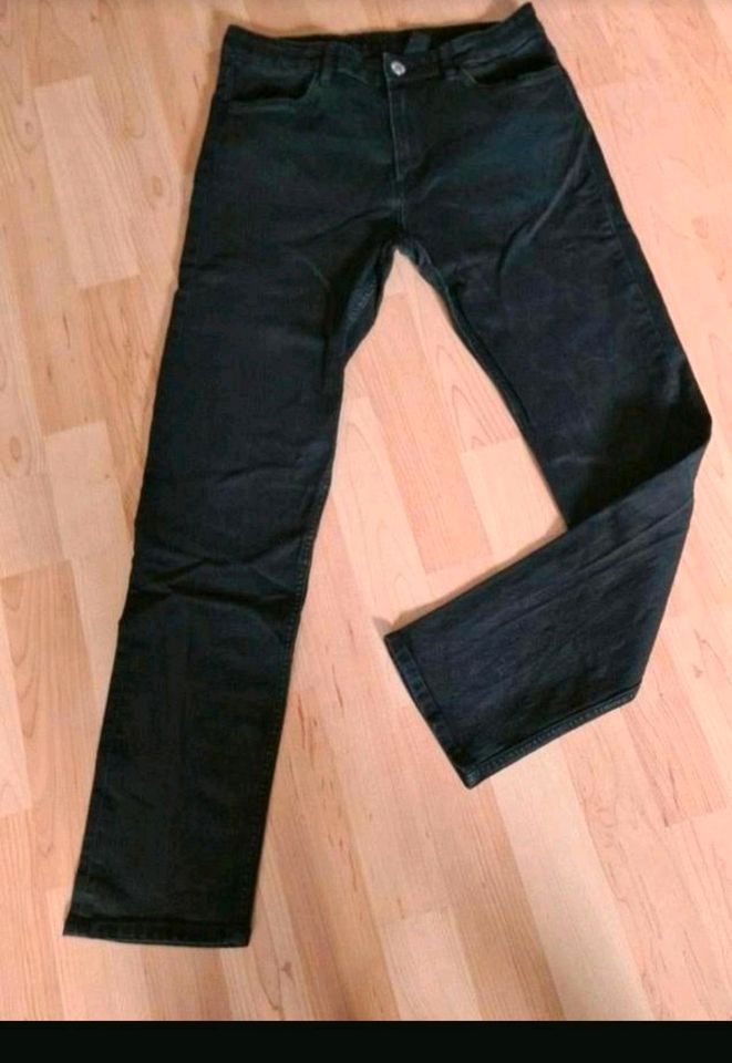 Schwarze jeanshose skinny fit Größe 164 in Horgenzell