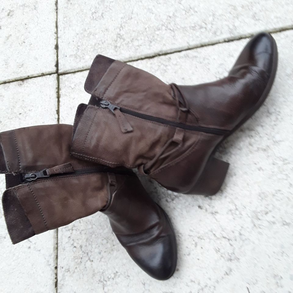 Coole, braune, Mjus Echt-Leder-Stiefel Gr.41 bei Airstep in Schwerin