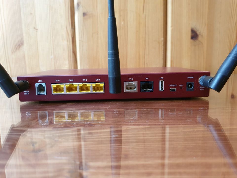 Bintec RS232BW Funkwerk IP Access Router Firmen Modem Netzwerk in Surberg