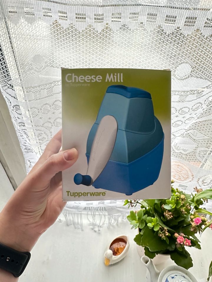 Tupperware Käse / Chocolate Reibeisen Cheese Mill in Spiesen-Elversberg