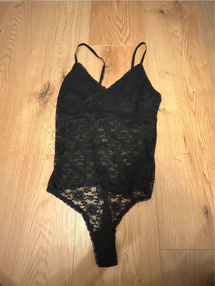 Neu H&M Spitzen Body - Schwarz - Top in Bremen