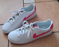 Nike Sneaker Gr. 40 Brandenburg - Brieselang Vorschau