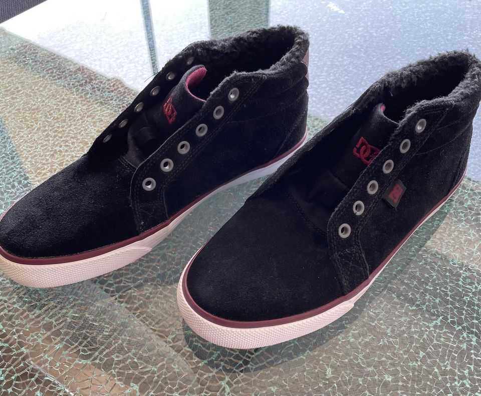 DC Shoes Sneaker Größe 39 in Bremerhaven