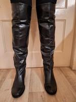 BRONX schwarze Overkneestiefel Echtleder Gr 40 Schleswig-Holstein - Lübeck Vorschau