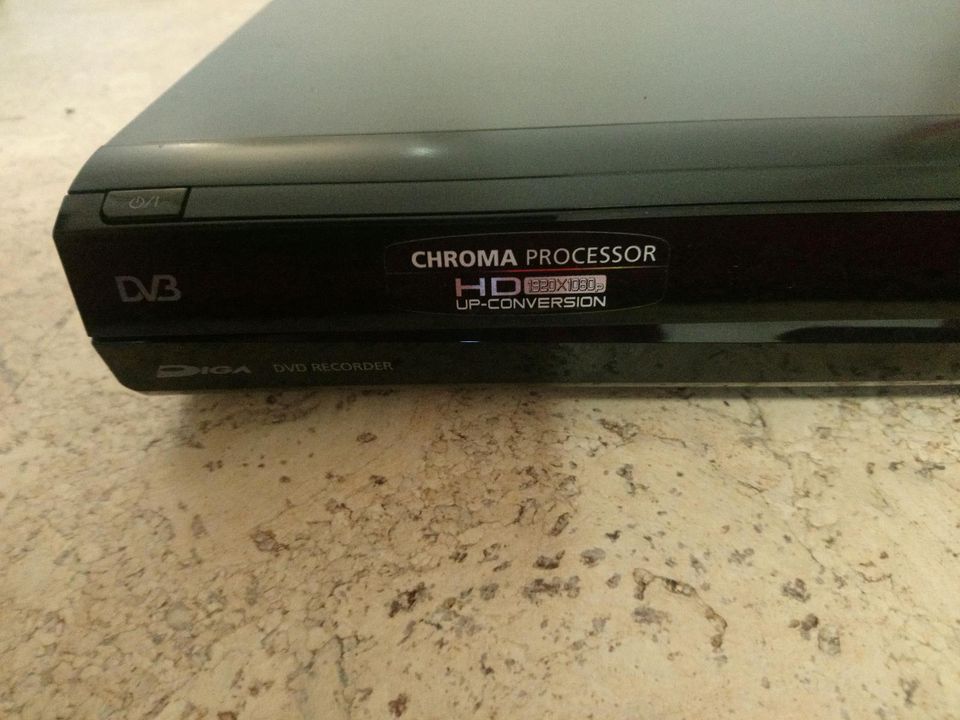 DMR-EX83 Panasonic DVD-Festplattenrecorder mit 250 GB Festplatte in Hamburg