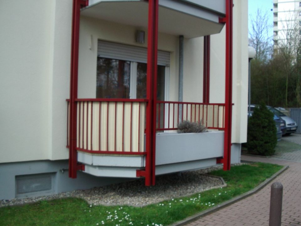 Exklusive 2-ZW mit Balkon, Einbauküche - in der Mainaue in Maintal