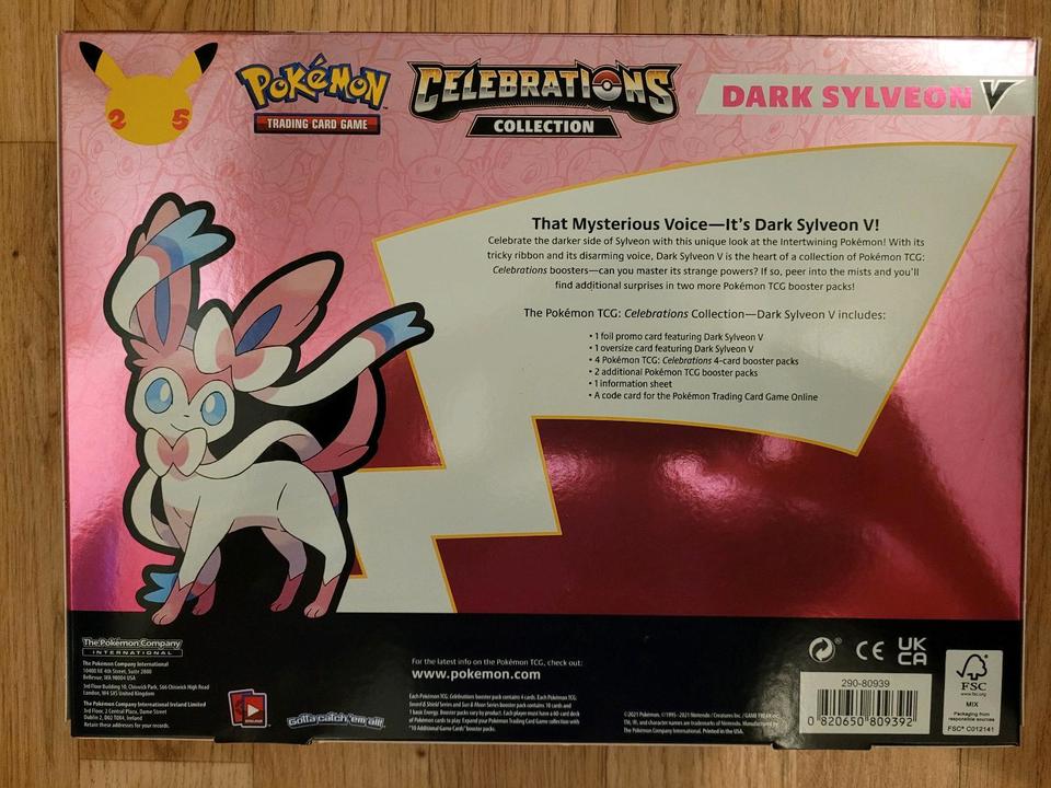 Pokemon Celebrations Dark Sylveon V Collection Box in Duisburg