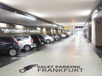 Parken am Flughafen Frankfurt | Auf geprüften Parkplätzen Süd - Flughafen Vorschau
