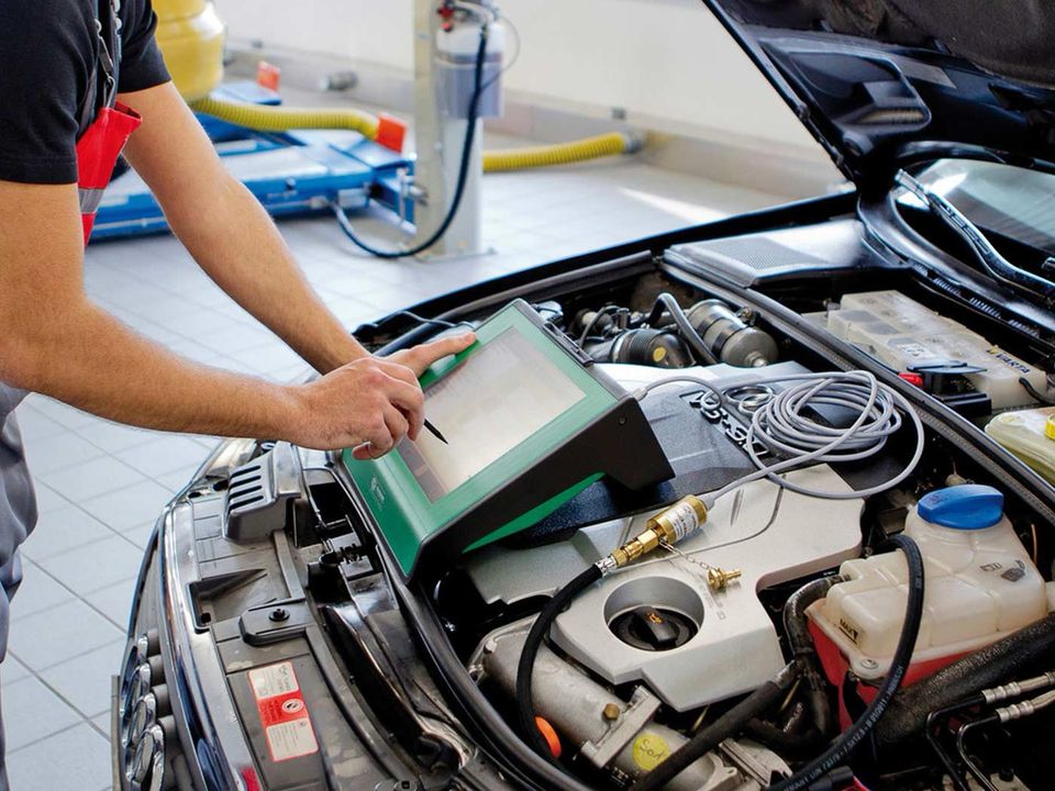 KFZ AUTO FEHLERAUSLESE DIAGNOSE SOFORT ! in Elsdorf