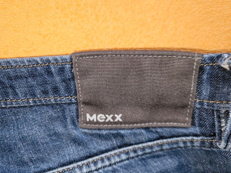 MEXX Slimfit Jeans Wie Neu 34/34 in Duisburg