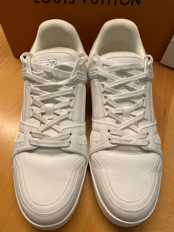 Louis Vuitton LV Trainer Sneaker, Gr. 45 in Montabaur