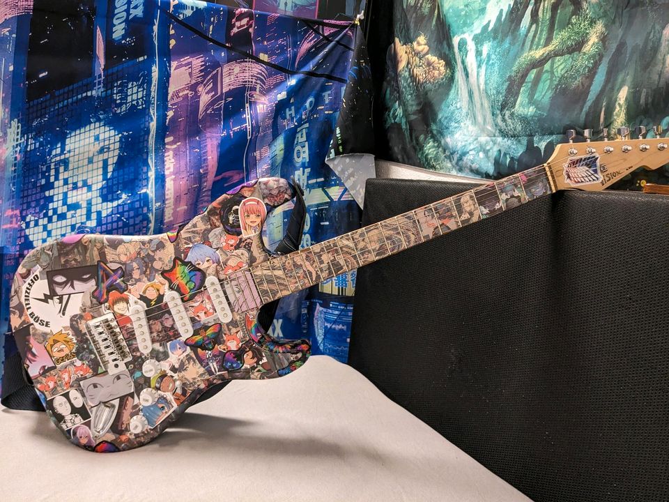 Stratocaster E-Gitarre mit Massivholzkörper in Coburg