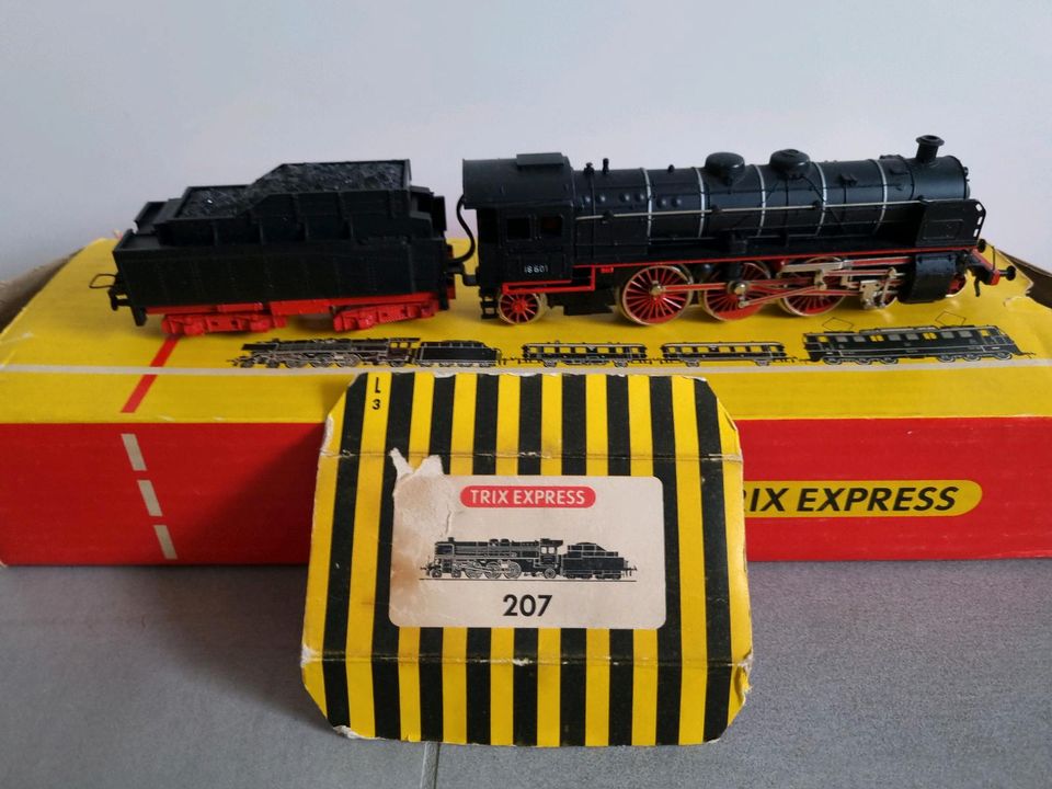 Trix Express 2207 Schnellzuglok BR18 601 in Aachen