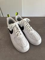 Nike Air  Turnschuhe Sneaker Weiß 44 Berlin - Mitte Vorschau