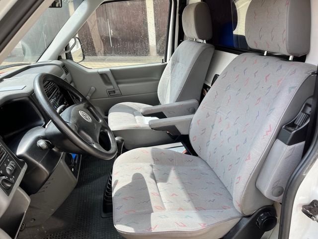 Volkswagen T4 2.5 TDI lang Klima v+h , ZV, Büro, Camper in Plauen