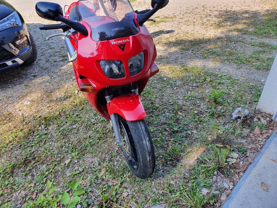 Honda Motorrad  VFR 750 in Birkenau