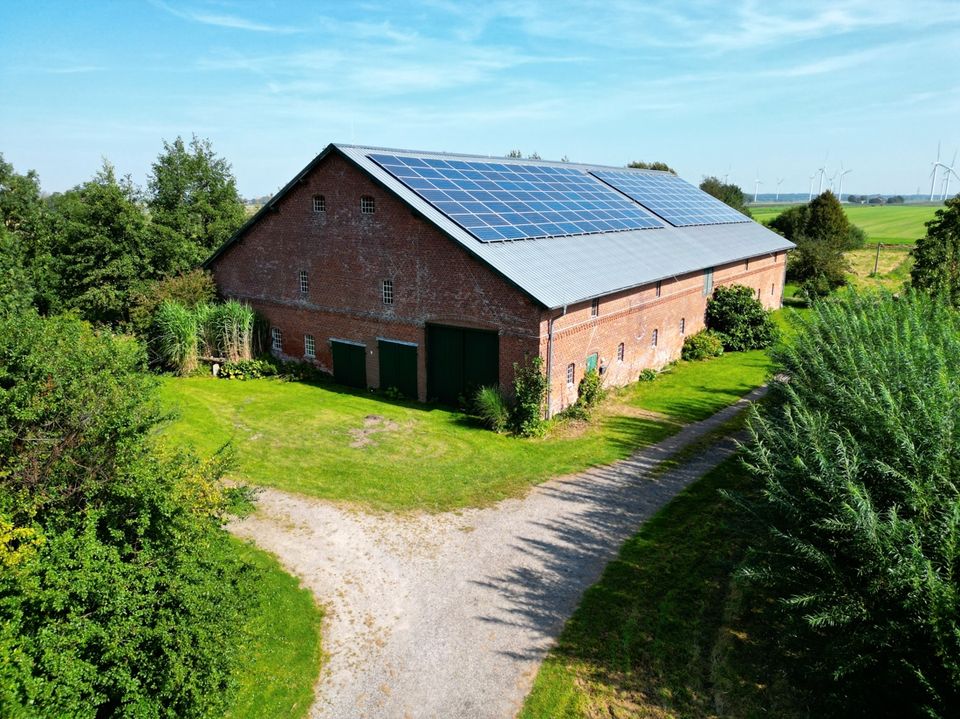 Gelegenheit: Charmanter Hof mit Naturkindergarten an der Nordsee und 1,5 ha Land in Volsemenhusen