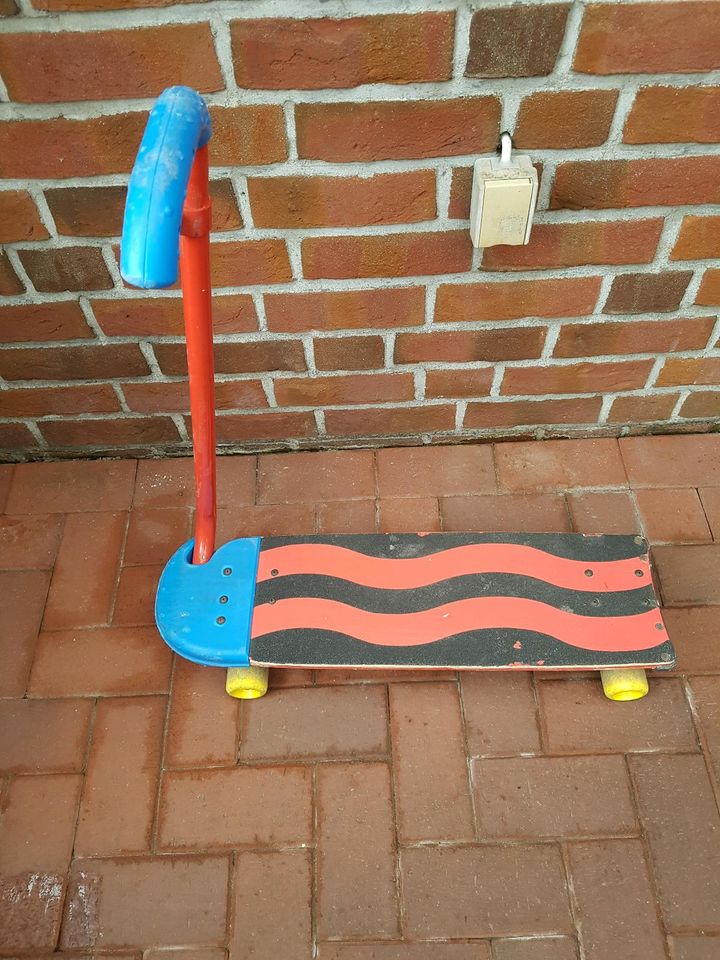 Kinder-Skateboard in Weener