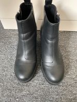 Absatzschuhe (Stiefeletten) schwarz Damen Niedersachsen - Bleckede Vorschau