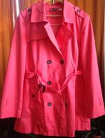 Trenchcoat in gesättigter Farbe - Größe 40/42. Sachsen - Görlitz Vorschau