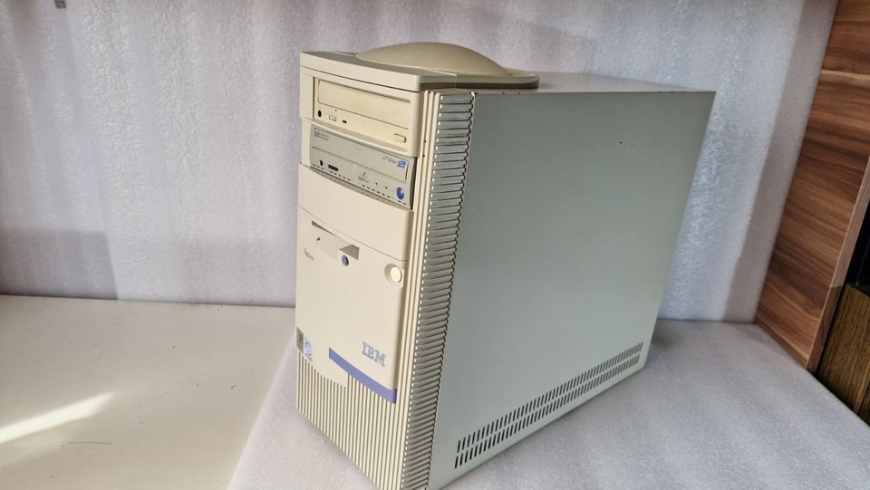PC Computer Retro /IBM APTIVA 2151-90P Slot 1 /CPU 500MHz/ ORIGIN in Menden