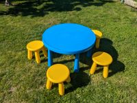 Ikea Tisch und 5 Stühle/ Hocker Mammut Kindertisch Sachsen-Anhalt - Petersberg (Saalekreis) Vorschau