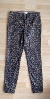 H&M Hose Stretchhose für Damen mit Leoprint Größe 42 Sachsen-Anhalt - Westeregeln Vorschau