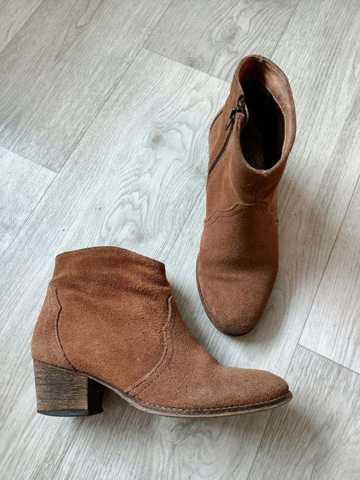 André Wildleder Stiefeletten Boots 37 Cognac braun in Niedersachsen -  Osnabrück | eBay Kleinanzeigen ist jetzt Kleinanzeigen