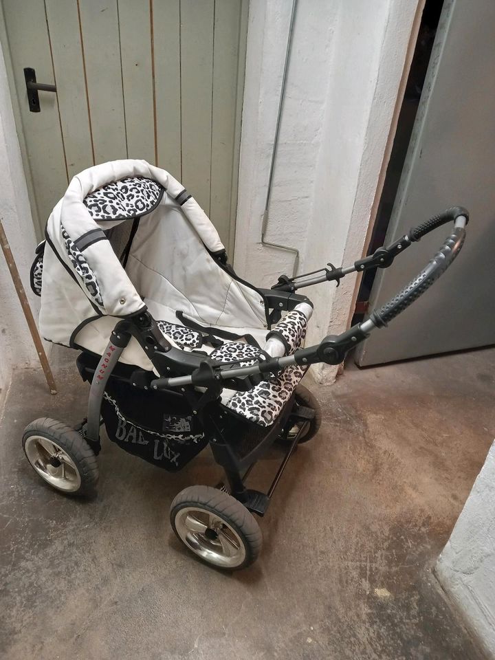 Gut Kinderwagen in Ludwigsburg