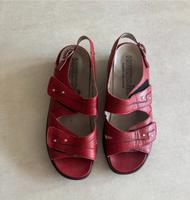 Waldläufer  Leder Sandalen Größe 39 Nordrhein-Westfalen - Gladbeck Vorschau
