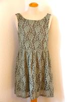Benetton Kleid grün Größe S (36) florale Spitze Niedersachsen - Hildesheim Vorschau