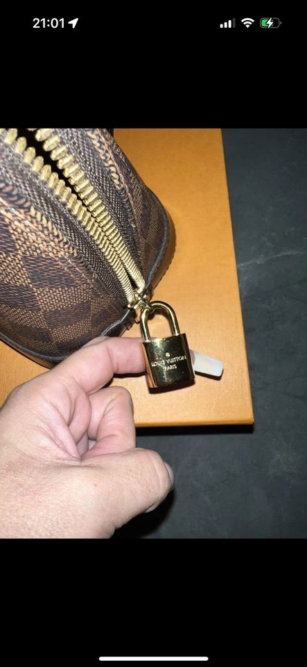 Louis Vuitton BB tasche in einem sehr guten Zustand in Vellmar