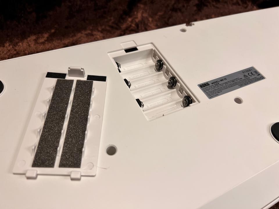 Korg MicroKORG S weiß (Analog Modeling Synthesizer/Vocoder) in Fuldatal