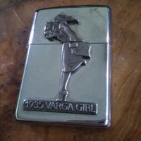 Zippo Feuerzeug Varga Girl Collectible Ungezündet aus Sammlung Nordrhein-Westfalen - Marl Vorschau