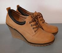 Plateau Schuhe Gr 38 Wedges Hessen - Allendorf Vorschau