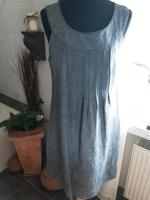 Schönes Etui, Business Kleid in grau Größe 40 Hessen - Haiger Vorschau