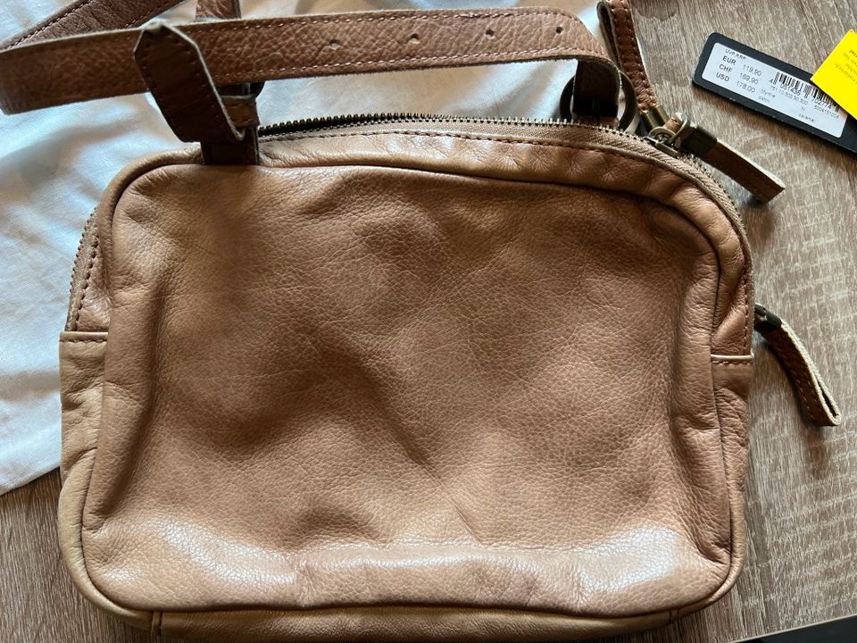 Liebeskind Berlin Tasche Myrthe patch caramel in Herne