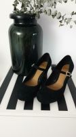 Clarks Pumps schwarz 5,5 39 Leder wildleder High Heels Nordrhein-Westfalen - Neuss Vorschau