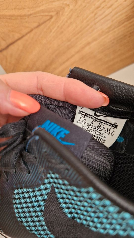 Nike Internationalist Jacquard Gr. 38,5 in Wildflecken