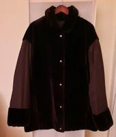 Wendejacke mit Schal Damen Gr.42 Neuwertig Berlin - Tempelhof Vorschau