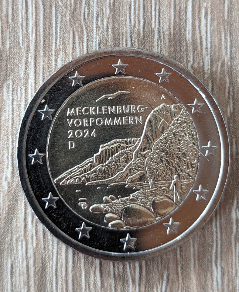 Verschiedene 2€ Münzen in Ottersweier
