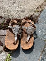 UGG Sandalen gold 38 Mecklenburg-Vorpommern - Greifswald Vorschau