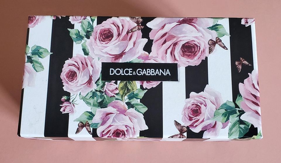 Schöne Box von Dolce & Gabbana in Norderstedt