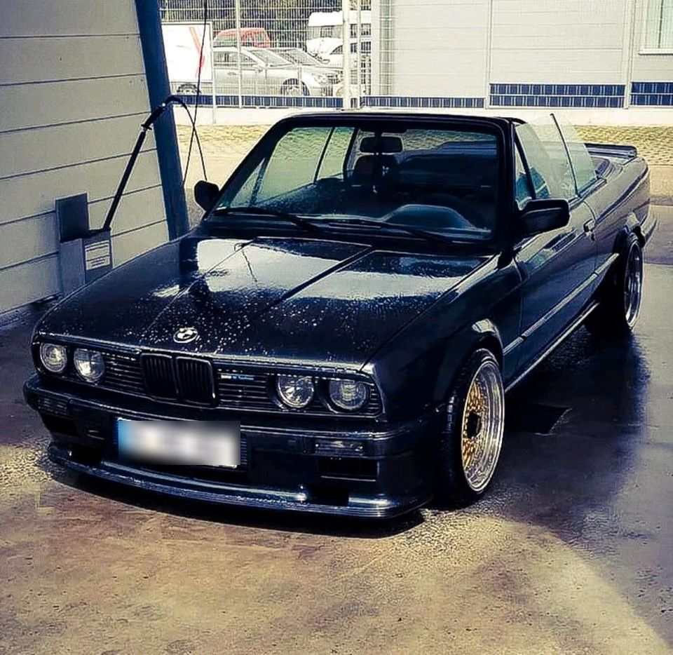 Bmw E30 Cabrio VfL mtech 1 in Singen