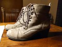 Stiefeletten Wildleder hellbraun TOP Gr. 41 Niedersachsen - Bückeburg Vorschau