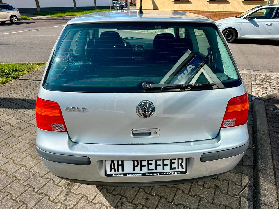Volkswagen Golf IV Lim. *TÜV NEU*Insp NEU*Finanzierung möglich* in Magdeburg